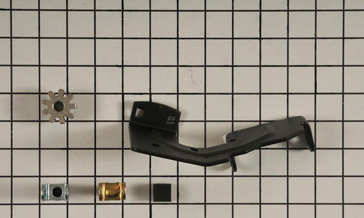 Briggs &amp; Stratton Genuine 1501125MA GEAR 3.70YOKE ROD .14 Replacement Part